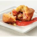 Cakejes met verse aardbeiensaus