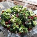 Zoetzure broccoli salade