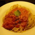 Tomaten pastasaus met basilicum en mozzarella