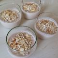Yoghurtbanaansmoothie met muesli