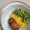 Witte bonenpuree met ui, oregano en kurkuma