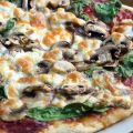 Vega: Pizza met champignons, spinazie, tomaat[...]
