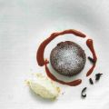 Warm chocoladetaartje met vanille-ijs en[...]