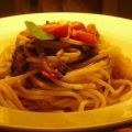 Spaghetti met tomaten, basilicum en gorgonzola