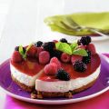 Cheesecake met frambozen en bramen