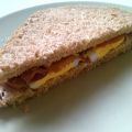 Sandwich rookvlees met ei