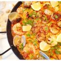 Paella met kip, chorizo & zeevruchten