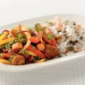 Stroganoffschotel met groenten en notenrijst