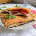 Sucuklu kaşarlı tost (Turkse tosti met sucuk en[...]