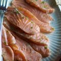 Gemarineerde zalm met whisky en komkommer met[...]