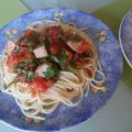 Pasta ( Spaghetti ) met verse tonijn, tomaten[...]