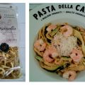 Pasta met courgette, garnalen en rode pesto