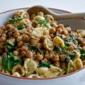 Orecchiette met kikkererwten en za'atar