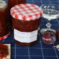 Pruimenjam met grappa en amandelen