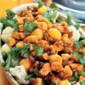 Indiase kerrieschotel met kip en krieltjes