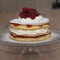 pannenkoektaart geleroom, slagroom, vers fruit