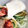Wrap met gegrilde rookworst