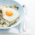 Spinaziepasta met spiegelei