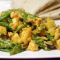 Roti: Volkoren wraps met kip-kerrie, sugarsnaps[...]