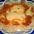 SNELLE GEHAKTPASTEI MET WITTE SAUS