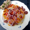 Balkansalade van spitskool, paprika en ui