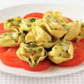 Tortelloni met basilicumsaus
