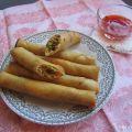 Loempia's met kip, roerbakgroenten en miehoen