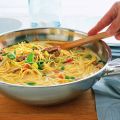 Noedelsoep uit de wok met tofu