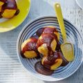 Soesjestorentjes met choco-karamelsaus