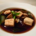Tofu in paddenstoel- en gemberbouillon van[...]