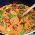 Thaise gehaktballetjes curry