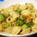 Orrechiette Con Broccoli E Acciughe