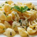 Romige pasta met munt & knoflook