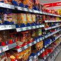 Boodschappen in de supermarkt, op de markt en[...]