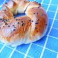 Acma (zeytin) Met olijvenpasta gevulde turkse[...]