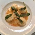 Gnudi van Ricotta in Salieboter