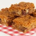 Chewy, chunky blondies