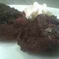 Warme bittere chocoladepuddinkjes uit de oven