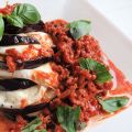 Torentje van aubergine, mozzarella en basilicum[...]