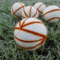 Wollen kerstbollen