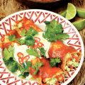 Gevulde tortilla's met tomatensaus
