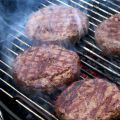 De ultieme barbecue klassieker, de hamburger