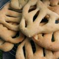 Mini-fougasse: broodjes met gaatjes