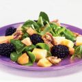 Salade met zomerfruit en balsamicodressing