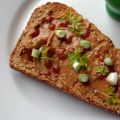 Pittig sneetje brood met pindakaas