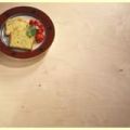 Hartige cake met tomatencompote