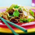 Teriyaki-kalkoen met champignons en waterkers
