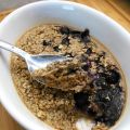 Baked oats met blauwe bessen