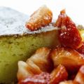 Citroen ricotta cake met aardbeien