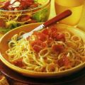 Spaghetti carbonara met een salade van gebakken[...]